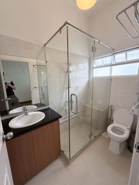Botanical-Inspired Landscaping 2 Storey Semi D, Namly Drive off Sixth Avenue, Namly Drive, Sixth Avenue, Namly Garden, 3 Bedrooms, 3,200 sqft, Semi-Detached House For Rent, by Peter Yao, 500225425 - Bathroom - PropertyGuru.com.sg
