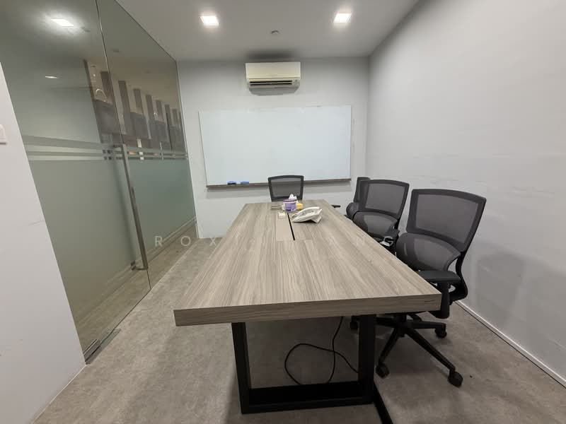 Midview City, 26 Sin Ming Lane, 1,432 sqft, Light Industrial (B1) For Sale, by Roxine Ang, 500225427 - Interior - CommercialGuru.com.sg