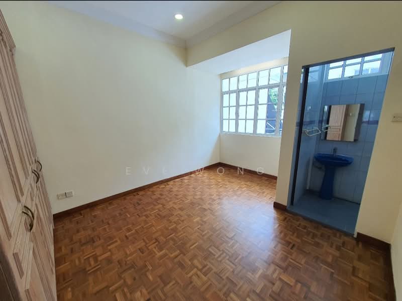 Hock Swee Hill, Begonia Terrace, 5 Bedrooms, 3,200 sqft, Semi-Detached House For Rent, by Eve Wong, 500225433 - Bedroom - PropertyGuru.com.sg