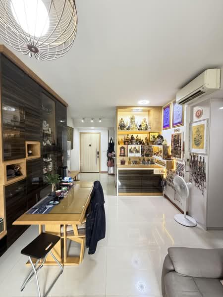Forestville, 30 Woodlands Drive 16, 2 Bedrooms, 850 sqft, Executive Condominium For Sale, by Zen Tan, 500225434 - Living Room - PropertyGuru.com.sg