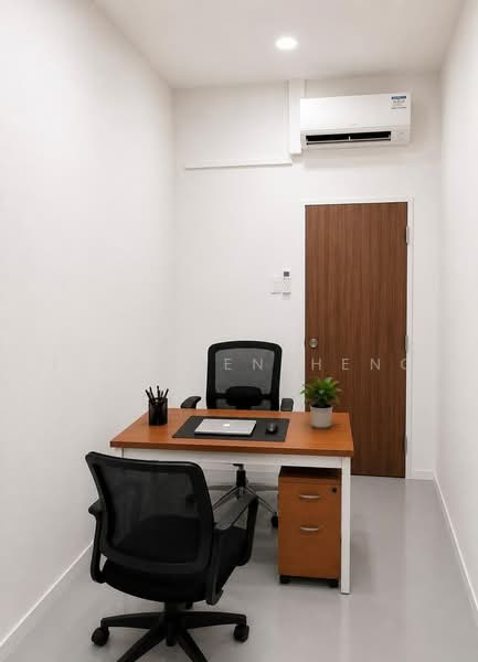 Toh Guan Centre, 21 Toh Guan Road East, 270 sqft, Factory / Workshop (B2) For Rent, by Liew Wenzheng, 500225436 - Study - CommercialGuru.com.sg