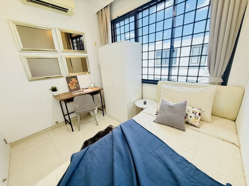 Botanic Gardens View, 1 Taman Serasi, Room Rental, 250 sqft, Apartment For Rent, by Florence Zheng Zhen, 500225444 - R4 Common SuperSingle - PropertyGuru.com.sg