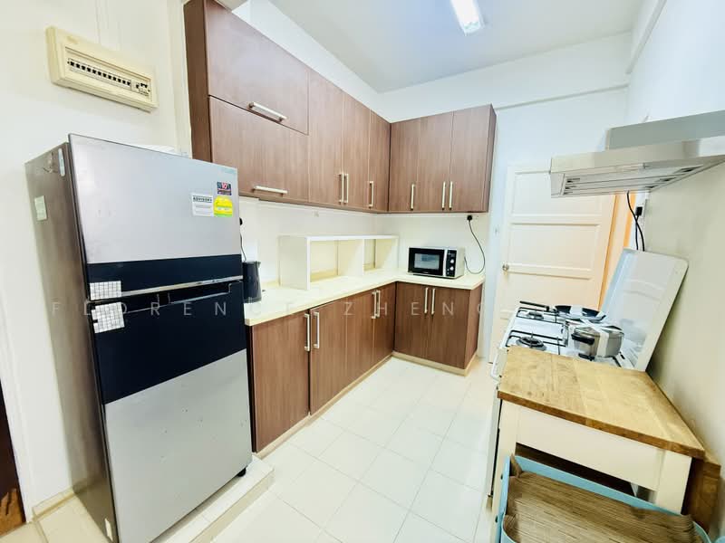 Botanic Gardens View, 1 Taman Serasi, Room Rental, 250 sqft, Apartment For Rent, by Florence Zheng Zhen, 500225444 - Kitchen - PropertyGuru.com.sg