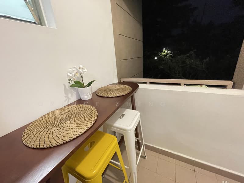 Aspen Heights, 261 River Valley Road, Room Rental, 150 sqft, Condominium For Rent, by Florence Zheng Zhen, 500225456 - Balcony - PropertyGuru.com.sg