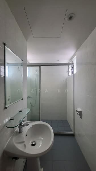 Chancery Court, 36A Dunearn Road, 3 Bedrooms, 2,034 sqft, Condominium For Rent, by Clara Koh, 500225462 - Bathroom - PropertyGuru.com.sg