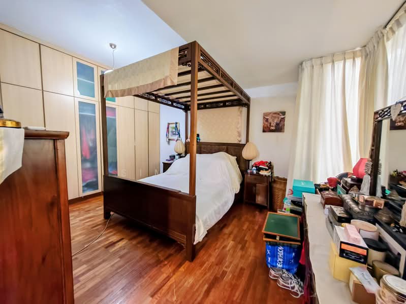 Fernhill Road Terraced House, Fernhill Road, 5 Bedrooms, 3,197 sqft, Terraced House For Sale, by Simon Lim, 500225470 - Bedroom - PropertyGuru.com.sg