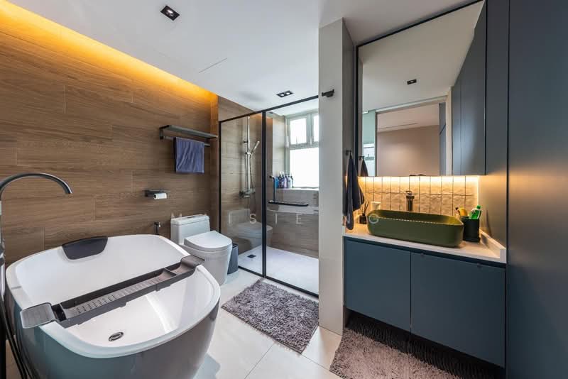 Rivervale Crest, 9 Rivervale Crescent, 3 Bedrooms, 1,195 sqft, Condominium For Sale, by Maisie Ng, 500225474 - Bathroom - PropertyGuru.com.sg