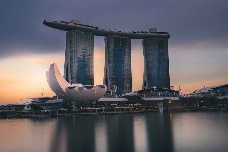 Prime Marina Bay View Lounge / Club / FnB Space for lease, , 5,240 sqft, Food & Beverage For Rent, by Kelvin Nye, 500225487 - Exterior - CommercialGuru.com.sg