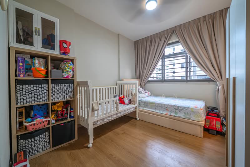 479B Yishun Street 42, 479B Yishun Street 42, 3 Bedrooms, 1,001 sqft, HDB Flat For Sale, by Ng Shi Xian, 500225495 - Common Bedroom 1 - PropertyGuru.com.sg