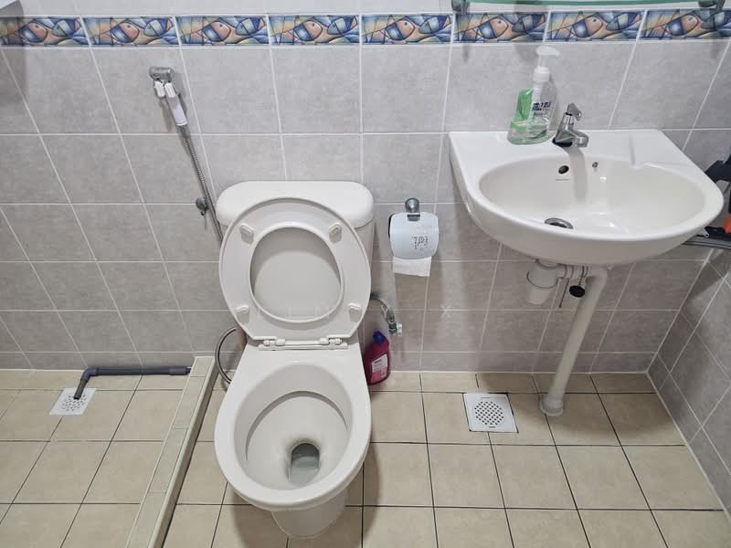 17 Dover Crescent, 17 Dover Crescent, Room Rental, 120 sqft, HDB Flat For Rent, by Lim Y X, 500225508 - Bathroom - PropertyGuru.com.sg