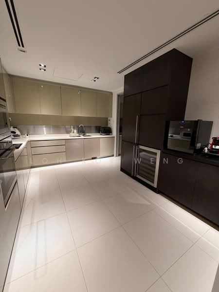 Sky @ Eleven, 5 Thomson Lane, 4 Bedrooms, 2,712 sqft, Condominium For Rent, by Loh Kok Weng, 500225509 - Kitchen - PropertyGuru.com.sg