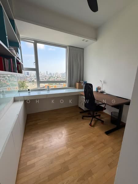Sky @ Eleven, 5 Thomson Lane, 4 Bedrooms, 2,712 sqft, Condominium For Rent, by Loh Kok Weng, 500225509 - Study - PropertyGuru.com.sg