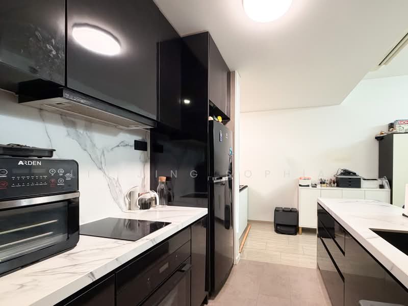 90 Elias Road photo 2