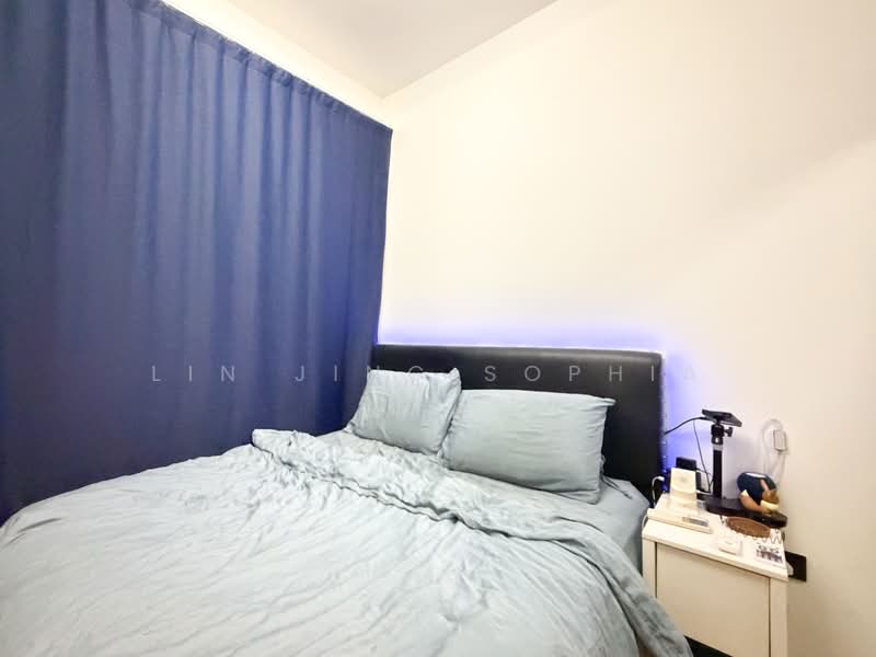 90 Elias Road photo 4