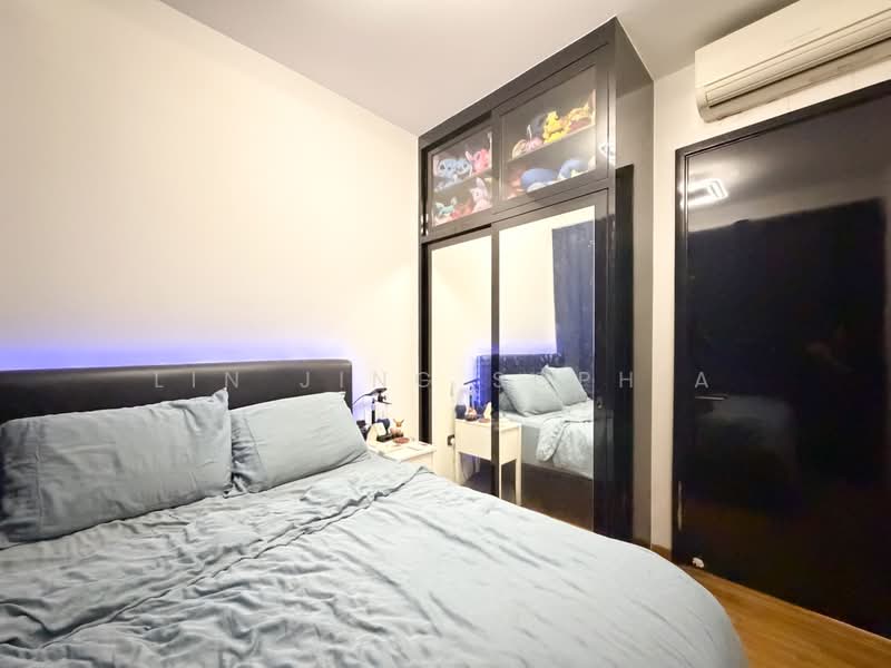 90 Elias Road photo 5