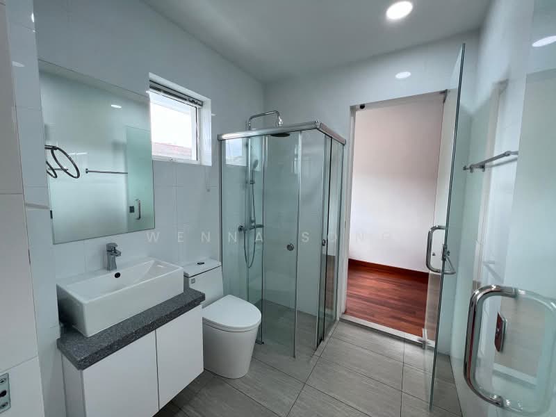 Thomson Chancery Cluster House, Chancery Hill Road, 3 Bedrooms, 2,405 sqft, Cluster House For Rent, by Wenna Song, 500225517 - Bathroom - PropertyGuru.com.sg