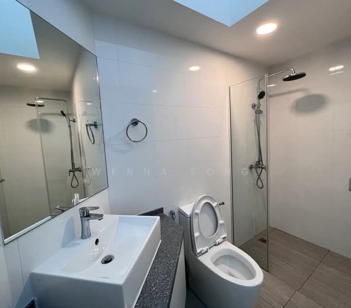 Thomson Chancery Cluster House, Chancery Hill Road, 3 Bedrooms, 2,405 sqft, Cluster House For Rent, by Wenna Song, 500225517 - Bathroom - PropertyGuru.com.sg