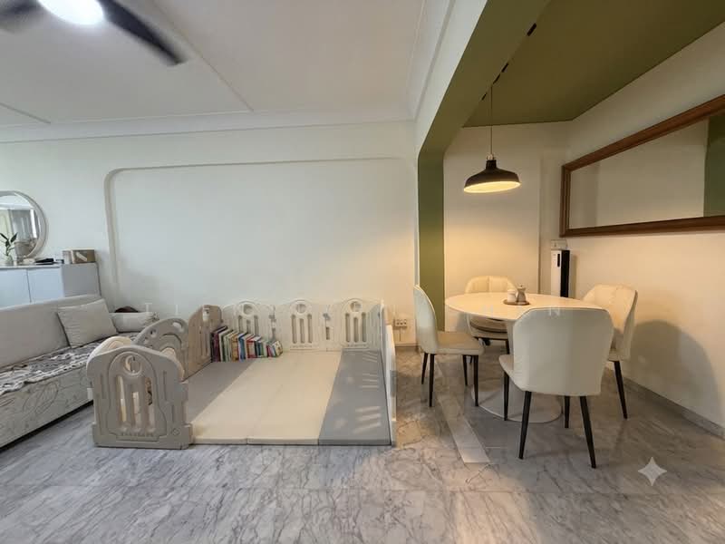 Spacious Corner, Hidden Gem Near Vivocity, 109 Bukit Purmei, 3 Bedrooms, 1,119 sqft, HDB Flat For Sale, by Tien Tien Chen, 500225523 - Living Room - PropertyGuru.com.sg