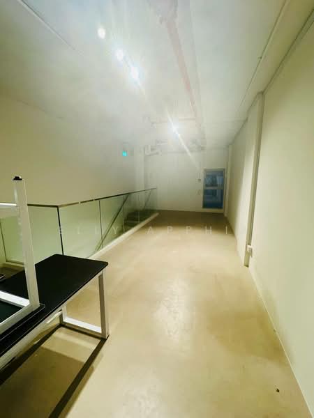 The Flow @ East Coast, 66 East Coast Road, 775 sqft, Mall Shop For Rent, by Elly Apphia, 500225533 - Corridor - CommercialGuru.com.sg