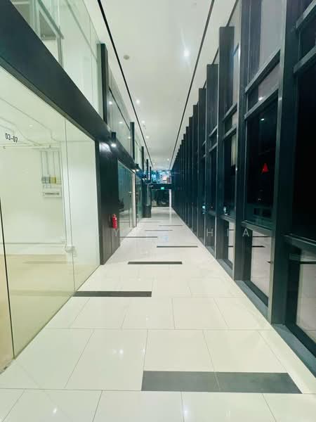 The Flow @ East Coast, 66 East Coast Road, 775 sqft, Mall Shop For Rent, by Elly Apphia, 500225533 - Corridor - CommercialGuru.com.sg