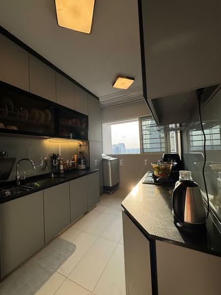 993B Buangkok Link, 993B Buangkok Link, 2 Bedrooms, 732 sqft, HDB Flat For Sale, by Junette Tan, 500225535 - Kitchen - PropertyGuru.com.sg