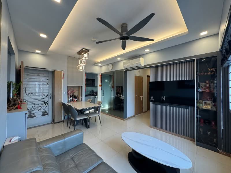 993B Buangkok Link, 993B Buangkok Link, 2 Bedrooms, 732 sqft, HDB Flat For Sale, by Junette Tan, 500225535 - Living Room - PropertyGuru.com.sg