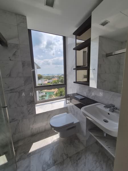 Seascape @ Sentosa Cove, 55 Cove Way, Harbourfront / Telok Blangah, 4 Bedrooms, 4,241 sqft, Condominium For Sale, by Angelyn Tan, 500225536 - Bathroom - PropertyGuru.com.sg