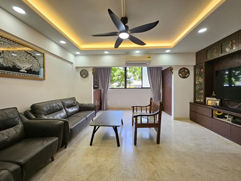 712 Hougang Avenue 2, 712 Hougang Avenue 2, 3 Bedrooms, 1,593 sqft, HDB Flat For Sale, by Janet Lee, 500225539 - Living Room - PropertyGuru.com.sg