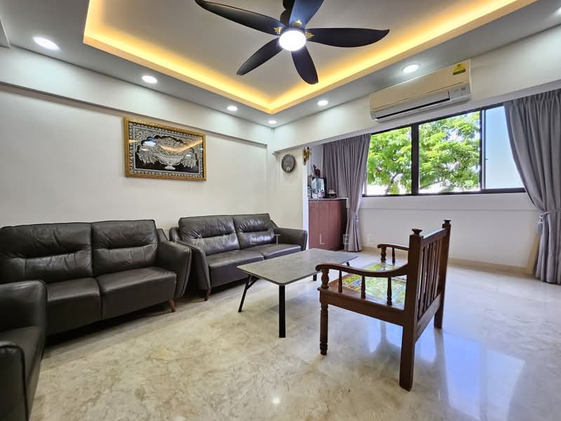 712 Hougang Avenue 2, 712 Hougang Avenue 2, 3 Bedrooms, 1,593 sqft, HDB Flat For Sale, by Janet Lee, 500225539 - Living Room - PropertyGuru.com.sg