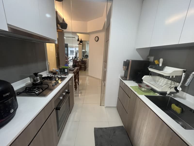 Riverbank at Fernvale, 17 Fernvale Close, 3 Bedrooms, 1,012 sqft, Condominium For Sale, by Steve Wong, 500225543 - Kitchen - PropertyGuru.com.sg