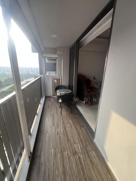 Riverbank at Fernvale, 17 Fernvale Close, 3 Bedrooms, 1,012 sqft, Condominium For Sale, by Steve Wong, 500225543 - Balcony - PropertyGuru.com.sg