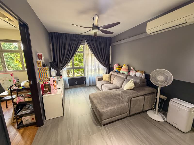 78 Dawson Road, 78 Dawson Road, 3 Bedrooms, 947 sqft, HDB Flat For Sale, by KENNETH CHUA, 500225547 - Living Room - PropertyGuru.com.sg