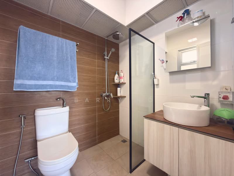 875B Tampines Street 86, 875B Tampines Street 86, 4 Bedrooms, 1,292 sqft, HDB Flat For Sale, by Barry Ho, 500225549 - Bathroom - PropertyGuru.com.sg
