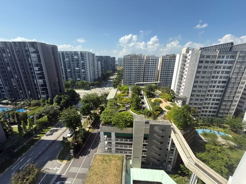 875B Tampines Street 86, 875B Tampines Street 86, 4 Bedrooms, 1,292 sqft, HDB Flat For Sale, by Barry Ho, 500225549 - Exterior - PropertyGuru.com.sg