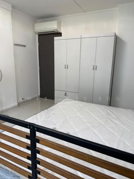 234 Tampines Street 21, 234 Tampines Street 21, 1 Bedroom, , HDB Flat For Rent, by James Jose Boo, 500225556 - PropertyGuru.com.sg