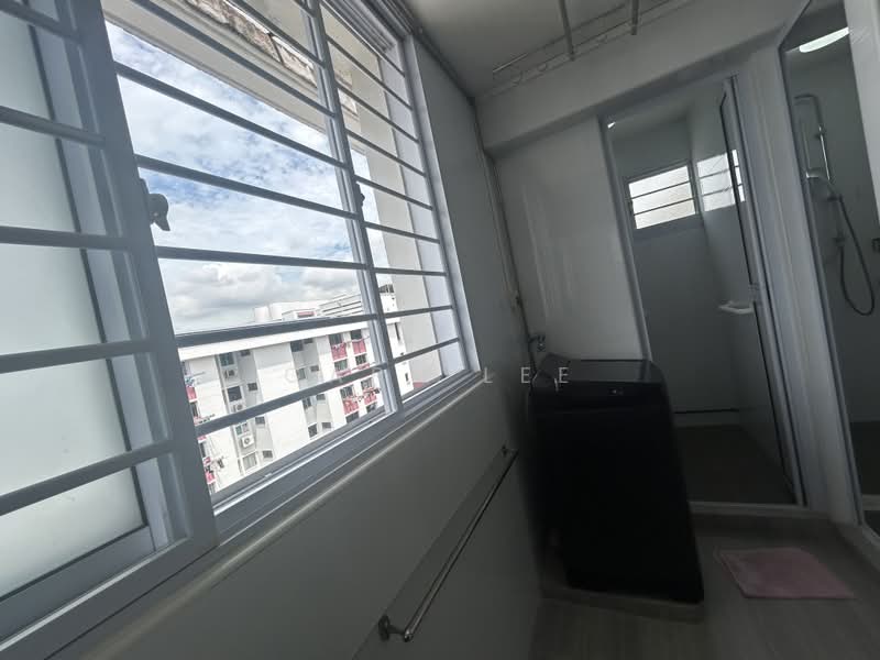 Blk 652 Hougang Ave 8, , 2 Bedrooms, 60 sqft, HDB Flat For Sale, by Gary Lee, 500225572 - Bathroom - PropertyGuru.com.sg