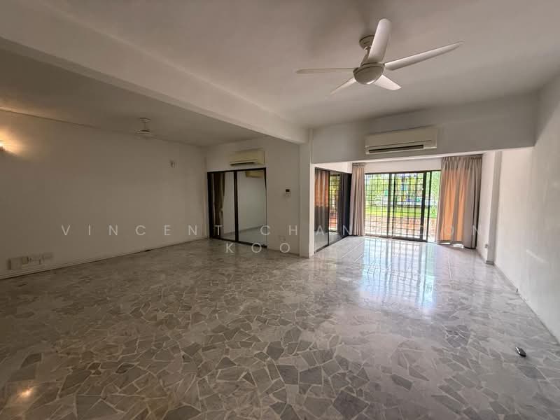 Clementi Green, , 5 Bedrooms, 3,000 sqft, Terraced House For Rent, by Vincent Chan Koon Koon, 500225578 - Living Room - PropertyGuru.com.sg
