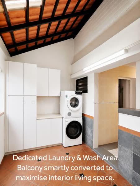 826 Yishun Street 81, 826 Yishun Street 81, 3 Bedrooms, 1,570 sqft, HDB Flat For Sale, by Dorcas Chan, 500225586 - Balcony - PropertyGuru.com.sg