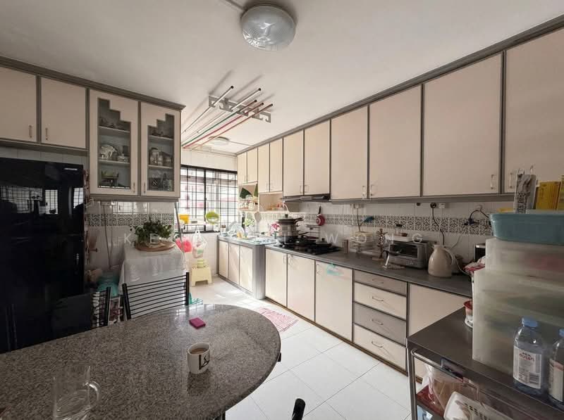 429 Choa Chu Kang Avenue 4, 429 Choa Chu Kang Avenue 4, 3 Bedrooms, 1,141 sqft, HDB Flat For Sale, by Kenneth Wong, 500225596 - Kitchen - PropertyGuru.com.sg
