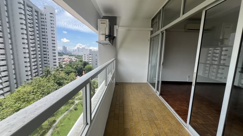 Ridgewood Condominium, 15 Mount Sinai Rise, 4 Bedrooms, 2,002 sqft, Condominium For Sale, by Khim Ker, 500225600 - Balcony - PropertyGuru.com.sg