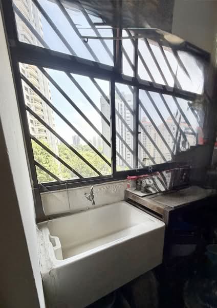 Ridgewood Condominium, 15 Mount Sinai Rise, 4 Bedrooms, 2,002 sqft, Condominium For Sale, by Khim Ker, 500225600 - View - PropertyGuru.com.sg
