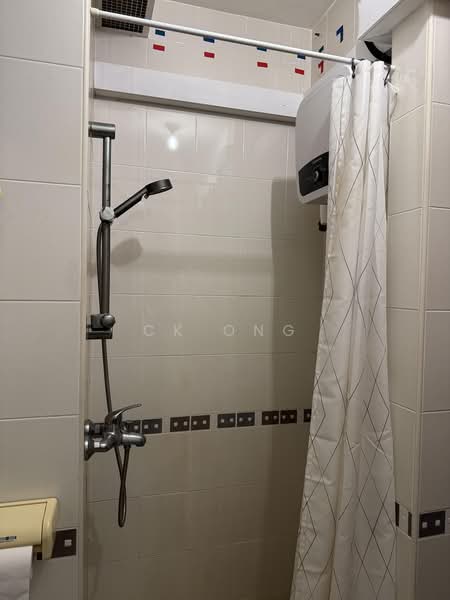 273A Compassvale Link, 273A Compassvale Link, 3 Bedrooms, 968 sqft, HDB Flat For Rent, by CK Ong, 500225609 - Common Bathroom - PropertyGuru.com.sg