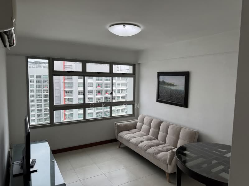 273A Compassvale Link, 273A Compassvale Link, 3 Bedrooms, 968 sqft, HDB Flat For Rent, by CK Ong, 500225609 - Living Room - PropertyGuru.com.sg