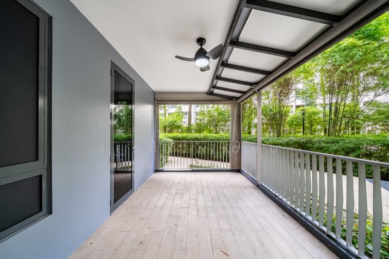 Parc Centros, 92 Punggol Central, 2 Bedrooms, 1,033 sqft, Condominium For Sale, by Jesslin Ong, 500225612 - Balcony - PropertyGuru.com.sg