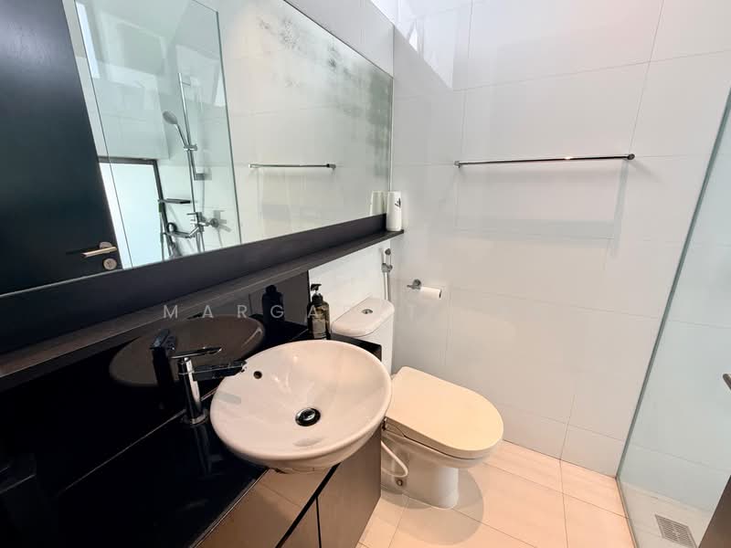 The Chancery Residence, 33E Chancery Lane, 4 Bedrooms, 3,638 sqft, Cluster House For Sale, by Margaret Tan, 500225613 - Bathroom - PropertyGuru.com.sg