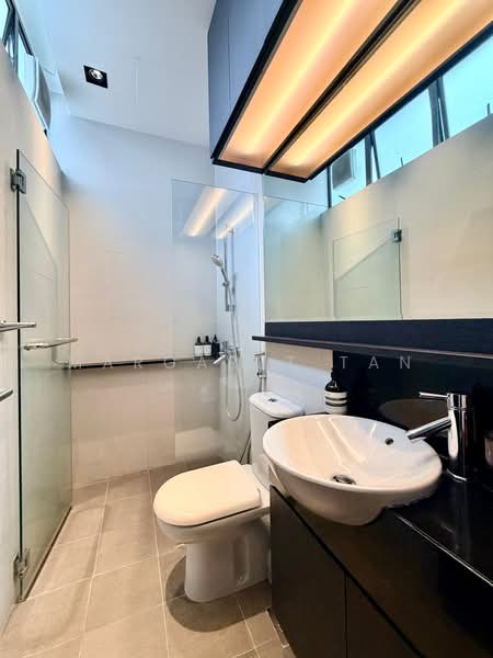 The Chancery Residence, 33E Chancery Lane, 4 Bedrooms, 3,638 sqft, Cluster House For Sale, by Margaret Tan, 500225613 - Bathroom - PropertyGuru.com.sg