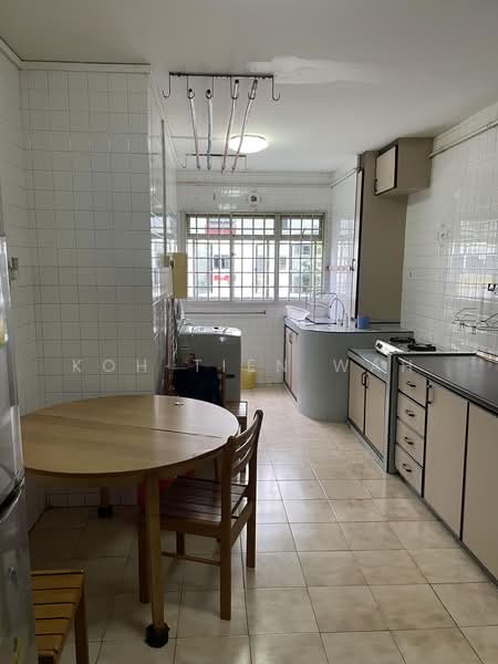 104 Gangsa Road, 104 Gangsa Road, 2 Bedrooms, 785 sqft, HDB Flat For Rent, by Koh Tien Wah, 500225615 - Kitchen - PropertyGuru.com.sg