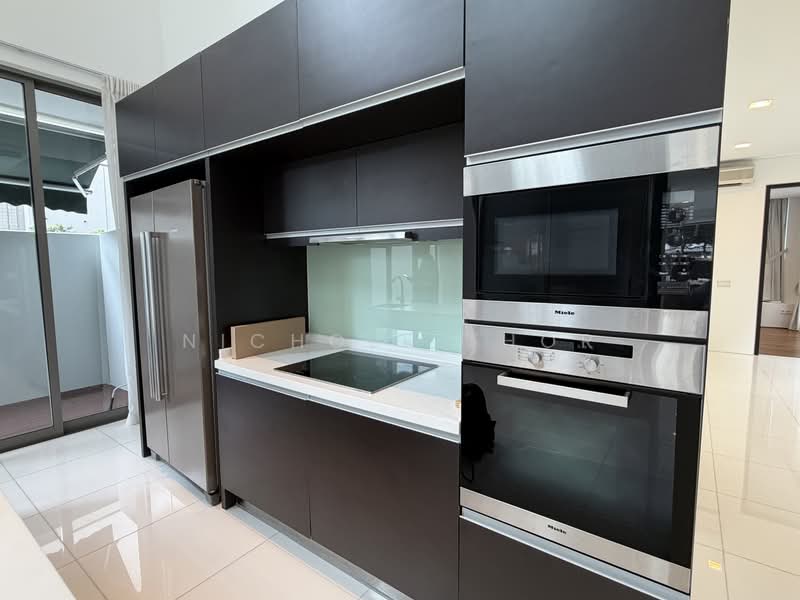 Bungalow at Tan Kim Cheng Road, , 5 Bedrooms, 7,400 sqft, Bungalow House For Rent, by Nichole Thor, 500225616 - Kitchen - PropertyGuru.com.sg