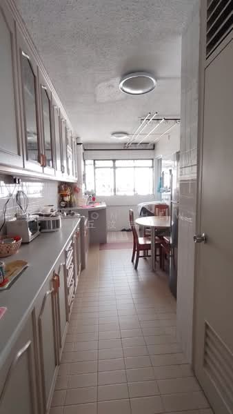 145 Bishan Street 11, 145 Bishan Street 11, 3 Bedrooms, 904 sqft, HDB Flat For Sale, by Jason Hew (丘汶弗), 500225633 - Kitchen - PropertyGuru.com.sg
