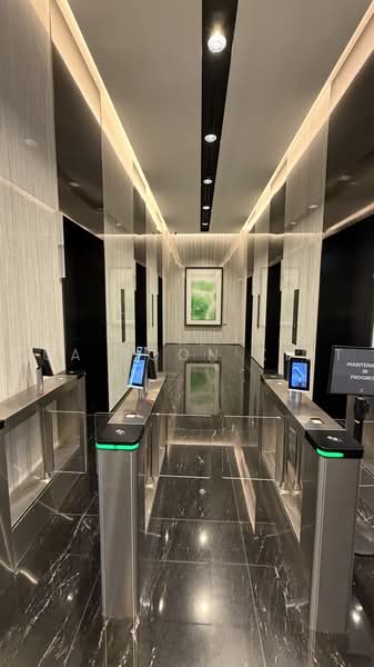 Suntec City Tower, 6 Temasek Boulevard, Boat Quay / Raffles Place / Marina, 12,045 sqft, Office For Sale, by Lua Boon Kiat, 500225634 - Entrance - CommercialGuru.com.sg